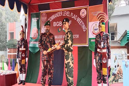 বেনাপোলে বিজিবি ও বিএসএফ এর  উচ্চ পর্যায়ের সীমান্ত সম্মেলন বৈঠক অনুষ্ঠিত 
