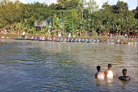 ঐতিহ্যবাহী তেলজুড়ী নৌকাবাইচ
