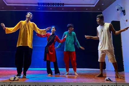 পাখিদের বৈঠক