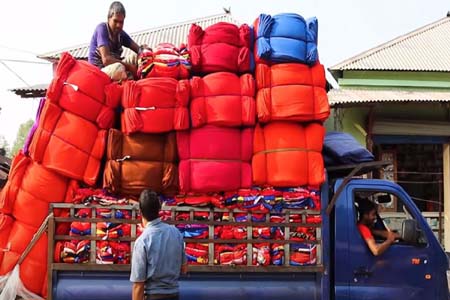 ২০ লাখ ৫০ হাজার পিস কম্বল বিতরণ