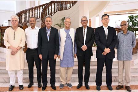 নিয়ে বিএনপি নেতাদের সঙ্গে প্রধান উপদেষ্টার