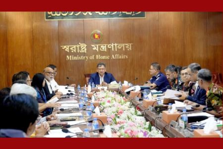 বিএনপিকে উদ্দেশ্যমূলকভাবে চাঁদাবাজ বললে বিচার জনগণের: স্বরাষ্ট্রমন্ত্রী