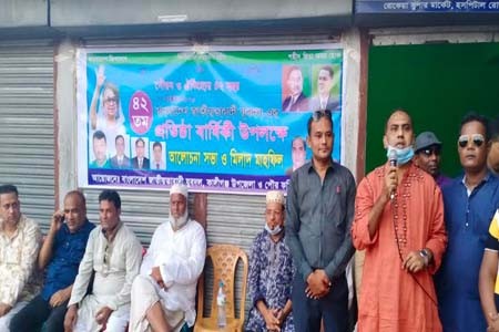 কালীগঞ্জে ৪২ পাউন্ড কেক কেটে পালন যুবদলের ৪২ তম প্রতিষ্ঠাবার্ষিকী