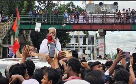 সবাইকে ঐক্যবদ্ধ হতে হবে
