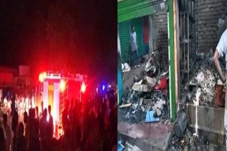 বোদা বাজারে ভয়াবহ অগ্নিকাণ্ডে
