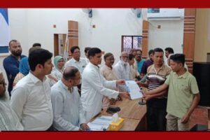 পঞ্চগড়ের বোদায় বরাদ্দকৃত ১ কোটি ৭৫ লাখ টাকা অনুদানের চেক বিতরণ