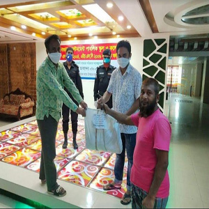 বগুড়ায় পত্রিকা হকার্স