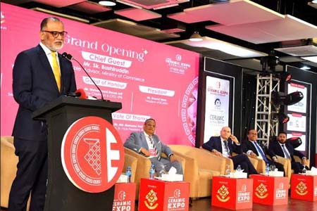 ব্যবসায়ীদের প্রতি -বাণিজ্য উপদেষ্টার আহ্বান