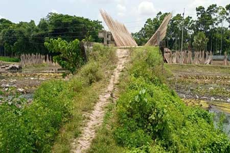 ব্রীজের দুই পাশে সংযোগ