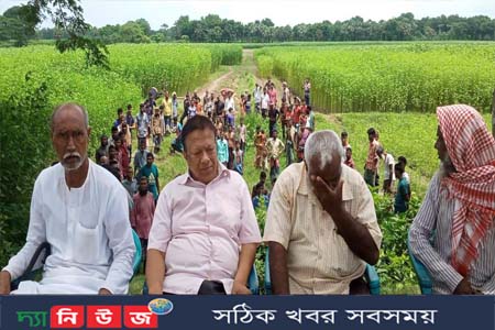 বোয়ালমারীতে ১ হাজার একর জমির ফসল রক্ষার্থে খাল খননের দাবী এলাকাবাসীর