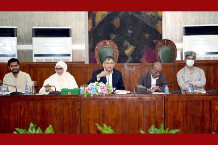তত্ত্বাবধায়ক সরকার ও গণভোট ফিরছে, জুলাই যোদ্ধারা পাবেন সাংবিধানিক সুরক্ষা – স্বরাষ্ট্রমন্ত্রী