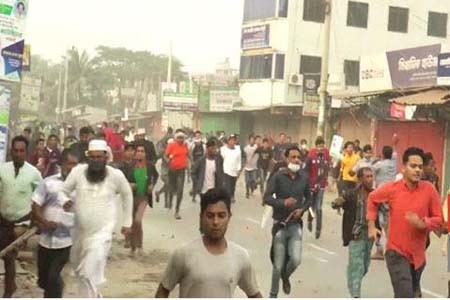 দু’পক্ষের সংঘর্ষে আহত ৫০চাঁদপুর-আওয়ামীলীগ
