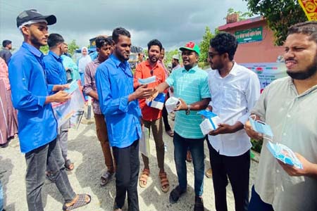 ছাত্রদলের মাক্স বিতরণ