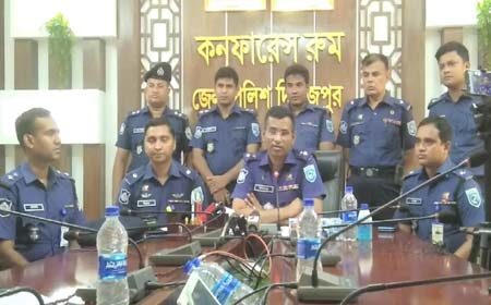 প্রতারক সদস্য গ্রেফতার