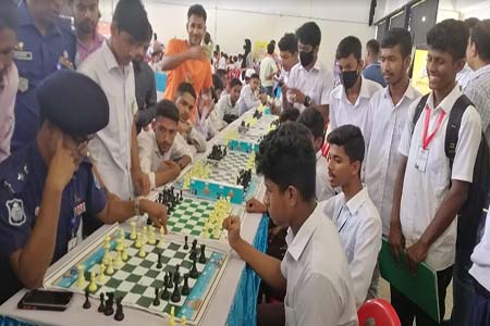 নোয়াখালীতে স্কুল দলগত দাবা প্রতিযোগিতা