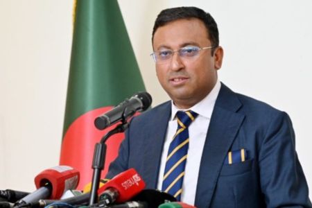 কমনওয়েলথ সরকারপ্রধানদের বৈঠকে ভারপ্রাপ্ত পররাষ্ট্র মন্ত্রী হিসেবে যোগ দেবেন হুমায়ুন কবির