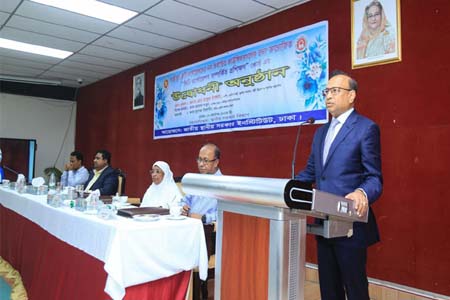 জনপ্রতিনিধিরা সমাজে আদর্শ