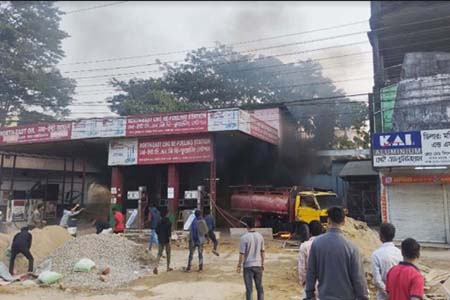 সিএনজি রি-ফুয়েলিং