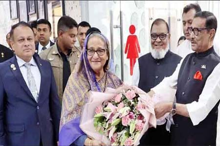 ফিরেছেন প্রধানমন্ত্রী শেখ হাসিনা