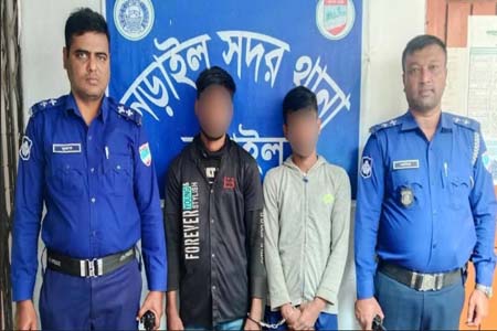 চোরাই মোবাইল ফোনসহ দুইজন গ্রেফতার