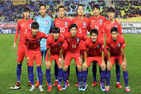 বেস ক্যাম্প ঘিরে নতুন বিতর্কে