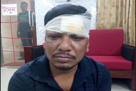 আগৈলঝাড়ায় আন্তঃজেলা গরু চোর সদস্য উল্লাপাড়ার মামুন আটক