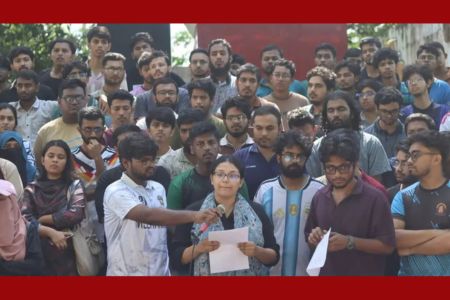 চুয়েটে সায়েমকে পুনর্বহালের দাবিতে শিক্ষার্থীদের সংবাদ সম্মেলন