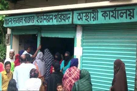 নির্বাচন নেই ১৩ বছর, লক্ষ্মীপুরে ৯ ইউনিয়নে সেবা বঞ্চিত জনগণ!