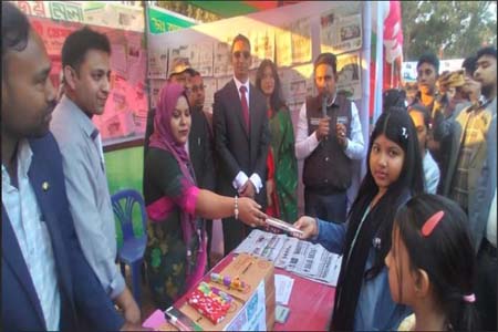 বিজয় মেলায় মধুখালী প্রেসক্লাবের ব্যতিক্রম উদ্যোগ