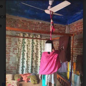 ধামইরহাটে গলায় ফাঁস দিয়ে স্কুল ছাত্রীর আত্মহত্যা