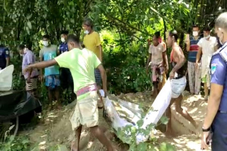 শার্শায় হত্যা অভিযোগে কবর থেকে লাশ উত্তোলন
