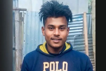 পাকুন্দিয়ায় মাদকের টাকার জন্য মাকে মারধর, বড় ভাইয়ের ছুরিকাঘাতে ছোট ভাই নিহত