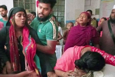 নড়াইলে বৃদ্ধকে কুপিয়ে হত্যা এলাকায় অতিরিক্ত পুলিশ মোতায়েন 
