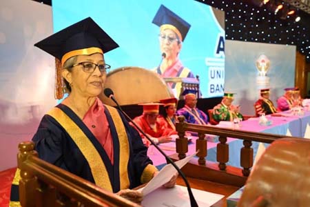 ডিগ্রির মর্যাদা উজ্জ্বল ও অক্ষুণ্ণ