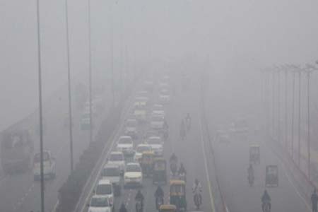 কুয়াশায় ঢাকাসহ দেশের বেশিরভাগ