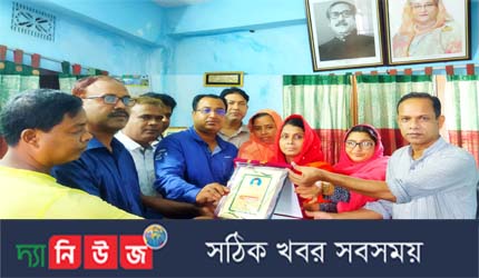 নওগাঁর ধামইরহাটে ‘ধামইরহাট পৌরসভা’র সহকারী প্রকৌশলী এ.কে.এম তোফাজ্জল হোসেনকে পৌরসভা সার্ভিস এসোসিয়েশনের উদ্যোগে বিদায় সংবর্ধনা প্রদান করা হয়েছে।