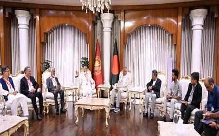 প্রধান উপদেষ্টার সঙ্গে বৈঠকে বসেছে বিএনপি