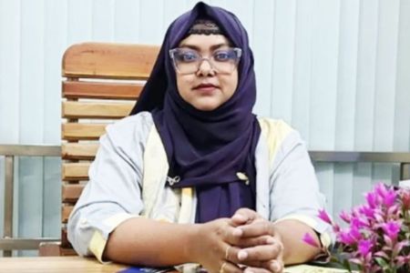 মাদ্রাসাছাত্রীকে ধর্ষণের তথ্য দেওয়ায় নারী চিকিৎসককে হত্যার হুমকি- থানায় সাধারণ ডায়েরি