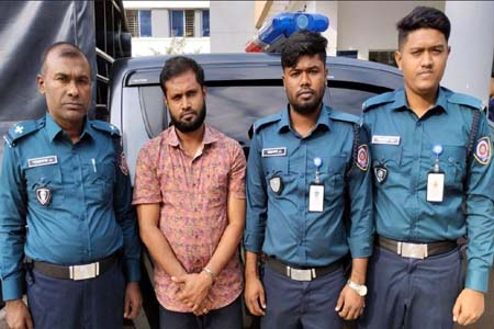 নোয়াখালীতে ইয়াবাসহ মাদক কারবারি আটক