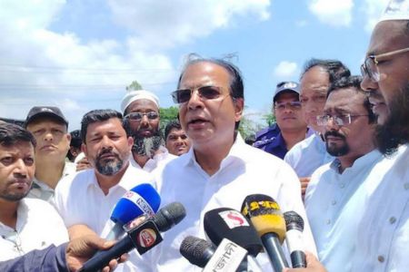 ত্রাণ বিতরণে অনিয়ম-স্বজনপ্রীতি বরদাস্ত করা হবে না - দুর্যোগ ব্যবস্থাপনা ও ত্রাণ মন্ত্রী