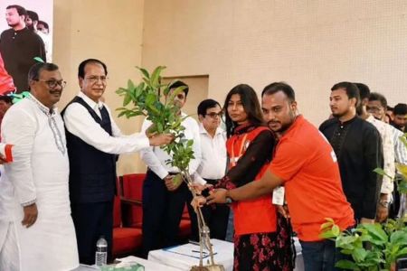 মাদকমুক্ত বাংলাদেশ গড়তে যুবসমাজকে এগিয়ে আসতে হবে - ত্রাণমন্ত্রী