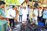 দুর্যোগ ব্যবস্থাপনা ও ত্রাণমন্ত্রীর লালমনিরহাটে কামার পল্লী পরিদর্শন