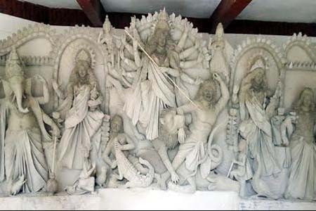 নবীগঞ্জ উপজেলার ৯০ টি মন্ডপে শারদীয় দূর্গাপুজার ব্যাপক প্রস্তুতি, উৎসবের আমেজ কম