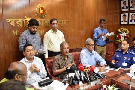 ৩৩ হাজার পূজামণ্ডপের নিরাপত্তায়