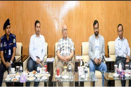 জনগণের দোরগোড়ায় সেবা