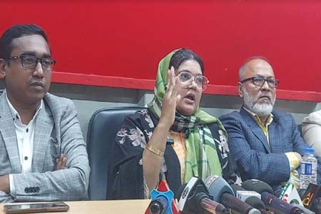 ভোট না করার হুমকি