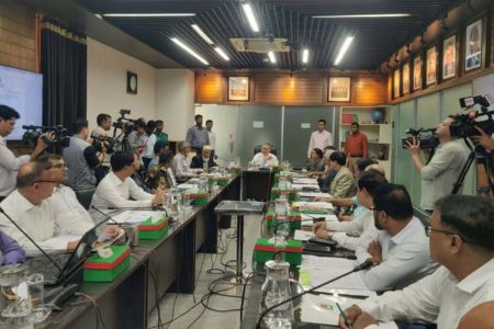 ইউপি নির্বাচন নিয়ে বৈঠকে ইসি, আলোচনায় নির্বাচনের সময়সূচি