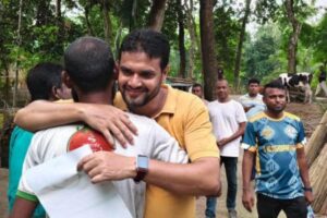 মানুষের কাছে ইমদাদের ছুটে চলা, বেনাপোলের নামাজগ্রাম-দুর্গাপুরে ফের গণসংযোগ