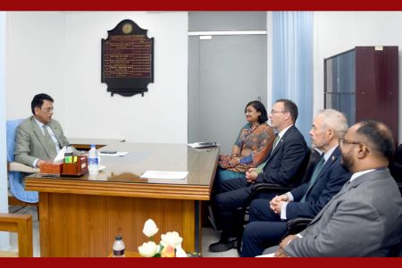 ইংরেজি শিক্ষার উন্নয়নে ব্রিটিশ কাউন্সিলের সহযোগিতা চান শিক্ষামন্ত্রী