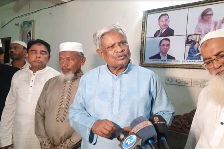 সংখ্যালঘুদের ওপর ভর করে ষড়যন্ত্র